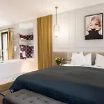Ramina Hotel