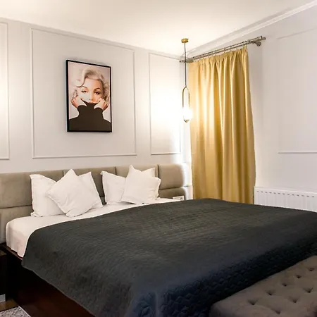 Ramina Hotel