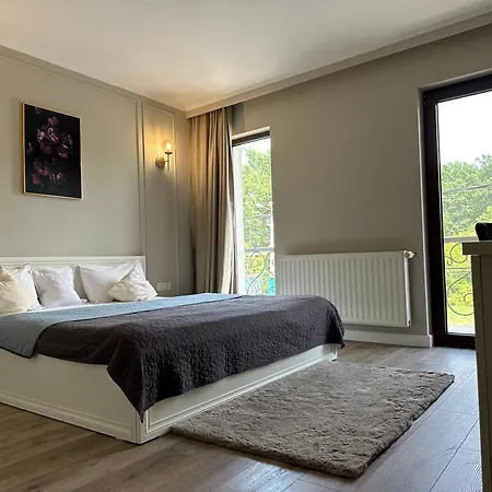 Ramina Hotel 3*