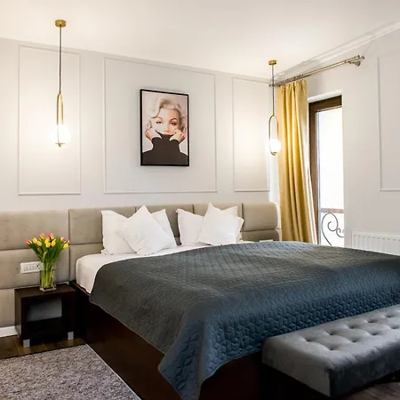 Ramina Hotel